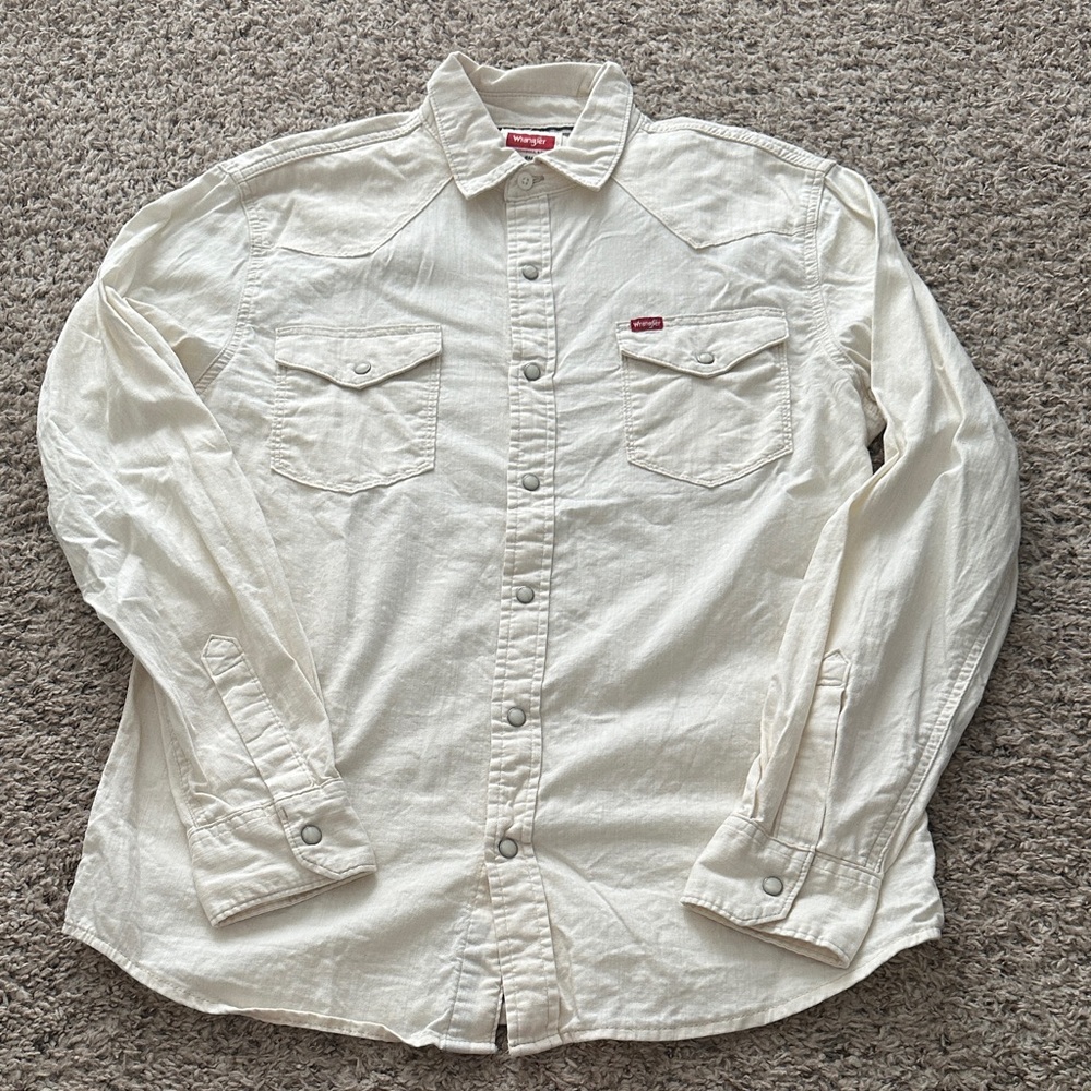 Wrangler Men's Cream Casual Button Down Shirt